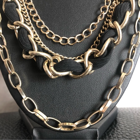 Forever 21 Black & Gold Chain Link Necklace - Picture 8 of 11